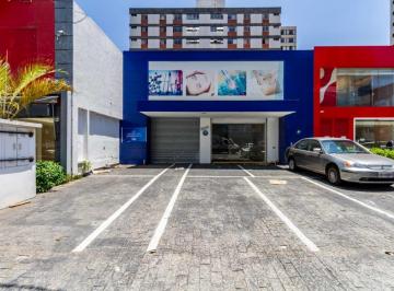 Comercial · 400m² · 8 Vagas · Loja na Alameda dos Nhambiquaras, N. 502 • 400 m²