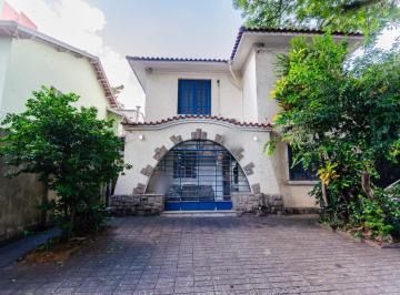 Comercial · 350m² · 3 Vagas · Casa comercial na Rua Traipu, N. 111 • 350 m²