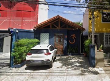 Comercial · 290m² · 6 Quartos · 2 Vagas · Casa comercial na Rua Cotoxó, N. 634 • 290 m²