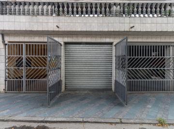 Comercial · 42m² · 3 Vagas · Loja na Avenida Waldemar Roberto, N. 1115 • 42 m²