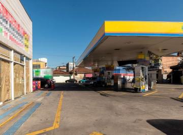 Comercial · 440m² · 6 Quartos · 3 Vagas · Loja em posto na Avenida Miguel Estefno, N. 2309 • 440 m²