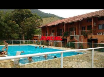 Apartamento · 85m² · 1 Quarto · 1 Vaga · Condomínio Maranduba Ville 1 lazer completo há 650mts da praia de maranduba.