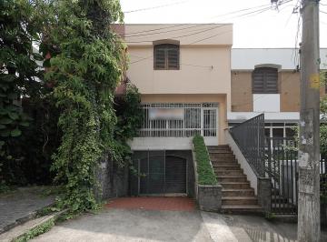 Comercial · 250m² · 8 Quartos · 4 Vagas · Casa comercial na Rua Ministro Gastão Mesquita, N. 132 • 250 m²