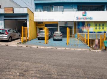 Comercial · 200m² · 5 Quartos · 1 Vaga · Casa comercial na Rua João da Cruz e Sousa, N. 437 - Segundo andar • 200 m²