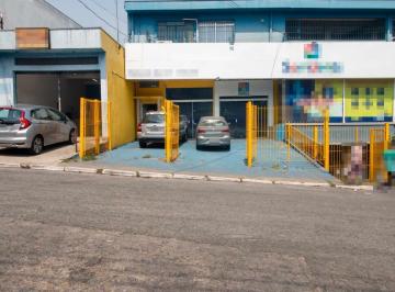 Comercial · 200m² · 5 Quartos · 1 Vaga · Casa comercial na Rua João da Cruz e Sousa, 437 - Segundo andar • 200 m²