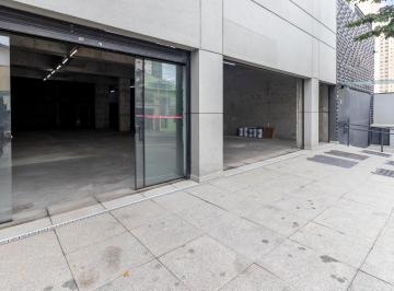 Comercial · 400m² · 10 Vagas · Loja na Rua Tomé Portes, N. 131 - Loja 1 • 400 m²