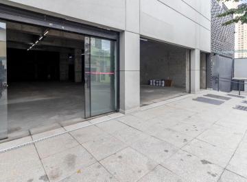 Comercial · 400m² · 10 Vagas · Loja na Rua Tomé Portes, N. 131 - Loja 1 • 400 m²