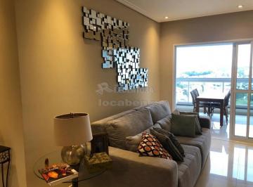 Apartamento · 131m² · 3 Quartos · 2 Vagas · Apartamento com 03 suítes, 02 vagas de garagem cobertas no bairro Bom Jardim.