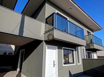Casa · 80m² · 2 Quartos · 2 Vagas · Residência moderna com 2 suítes, varanda gourmet e garagem em Nova Palhoça