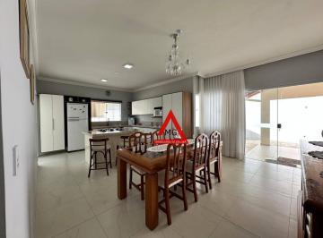 48558ad415ddfe5032bb4819e40fe06a1f28a782 · Lindíssima casa à venda com 3 quartos, sendo duas suítes, bairro pinheirinho no loteamento Bem-me-qu