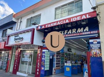 f7ab3591933ac1c3c875b337f84d00a4b8d5c7a1 · Prédio comercial na Av. Mateo Bei com 2 salões, 4 salas e 2 casas – até 8 locatários