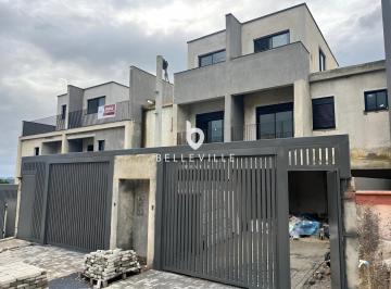 Casa · 185m² · 3 Quartos · 3 Vagas · Sobrado a venda no Pilarzinho com 3 Quartos, sendo