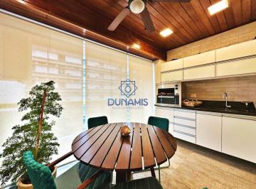 Apartamento · 75m² · 2 Quartos · 2 Vagas · Flat beira mar, reformado próximo da praia à venda na Praia das Pitangueiras.