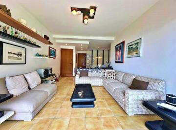 Apartamento · 135m² · 3 Quartos · 2 Vagas · Apartamento à venda, 135 m  por R  960.000,00 - Praia das Pitangueiras - Guarujá SP