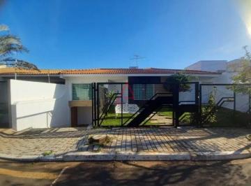 Casa · 240m² · 3 Quartos · 6 Vagas · Casa com 3 Quartos e 2 banheiros à Venda, 238 m² por R$ 1.100.000, Lago Parque, Londrina-PR
