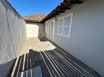 Casa · 2 Quartos · 1 Vaga · Casa para alugar no bairro Manguinhos - Armação dos Búzios/RJ