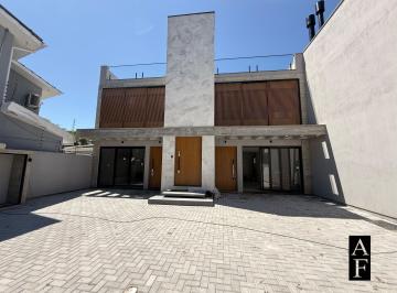 Apartamento · 60m² · 3 Quartos · 1 Vaga · Apartamento na Praia da Barra em Garopaba/SC.