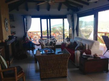 33ba17c4-acc9-4f66-93d4-e65961d3ad63.jpg · Casa, 3 dormitórios, 210 m², em Centro