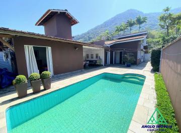 Casa de 4 quartos, Ubatuba ·  Agradável residência em loteamento fechado!