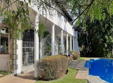 Casa de 5 quartos, São Paulo · Casa no Jardim Guedala, 5 dormitórios, 2 suítes, 3 banheiros e 3 vagas.