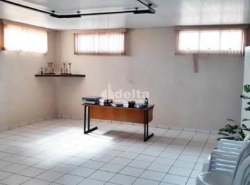 Comercial · 350m² · Galpão disponível para locação no bairro Chácaras Tubalina e Quartel em Uberlândia-MG