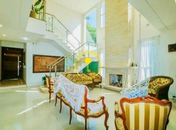 Casa · 460m² · 4 Quartos · 5 Vagas · Amplo Sobrado com Área Gourmet e 4 Suítes à Venda no Guedala.
