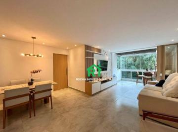 Sala · Apartamento com 3 quartos (2 suítes), 2 vagas e lazer à venda em Pitangueiras, Guarujá