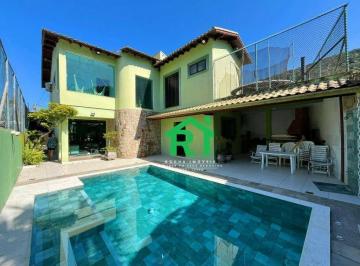 Piscina · Casa com 4 quartos (2 suítes), 4 vagas e lazer à venda em Jardim Guaiuba, Guarujá