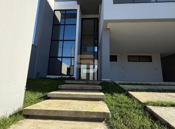 Casa · 168m² · 3 Quartos · 2 Vagas · Sobrado de Alto Padrão no Bairro das Capitais em Timbó