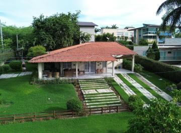 Casa · 300m² · 4 Quartos · 10 Vagas · Casa Alto Padrão em Centro, Sairé/PE