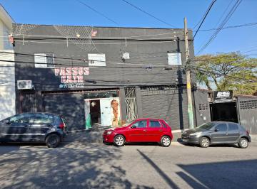 Comercial de 2 quartos, São Paulo · Prédio Comercial com renda com 2 aptos e 3 lojas em local excelente.