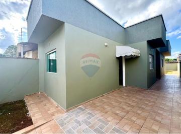 Casa · 67m² · 2 Quartos · 3 Vagas · Casa à Venda em Peruíbe com 2 dormitórios a 1500 metros da praia