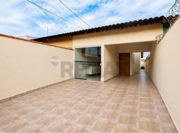 Casa · 84m² · 2 Quartos · 2 Vagas · "Seu Novo Lar em Peruíbe: Casa Encantadora!"