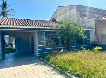 Casa · 175m² · 3 Quartos · 3 Vagas · Casa com piscina frente Mar em Peruíbe