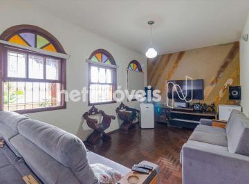 Casa · 316m² · 3 Quartos · 3 Vagas · Casa de 3 Quartos à Venda no Alípio de Melo – Oportunidade Imperdível!