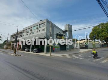 Comercial · 750m² · 14 Vagas · Ponto comercial na avenida principal do Betania com 12 lojas, vagas na porta e estacionamento .