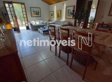 Casa · 334m² · 3 Quartos · 2 Vagas · Casa à Venda no Sagrada Família – 3 Quartos sendo 1 Suíte