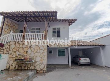 Casa · 360m² · 4 Quartos · 2 Vagas · Localizada próxima à Av. Ver. Cícero Ildefonso, poucos minutos de todo o comércio local.