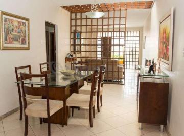 Casa · 288m² · 5 Quartos · 2 Vagas · Casa à Venda em Ótima Localização - Conforto e Estilo!