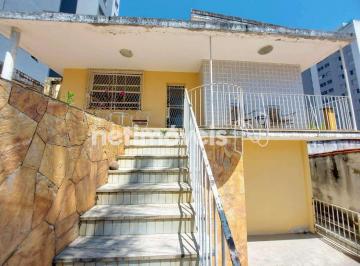 Casa · 516m² · 3 Quartos · Oportunidade para empreendimentos residenciais.
