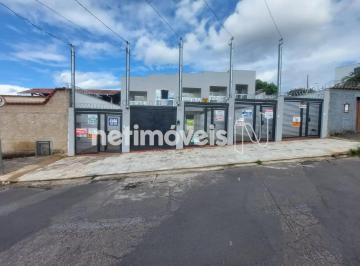 Casa · 112m² · 2 Quartos · 1 Vaga · • Imóvel Completo no Floramar – Varanda, Área Privativa e 02 Vagas