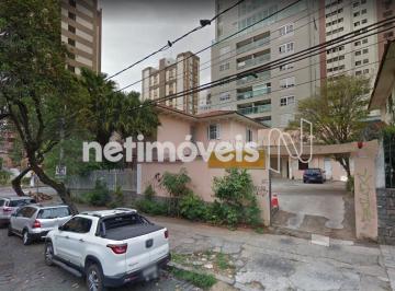 casa-5-quartos-centro · Casa a venda com 5 quartos e 1 suíte no Lourdes
