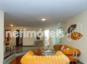 Casa · 282m² · 4 Quartos · 3 Vagas · Casa com 3 pavimentos no Buritis