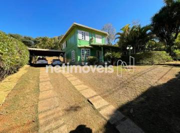 Casa · 270m² · 3 Quartos · 6 Vagas · Linda casa no Condados da Lagoa!
