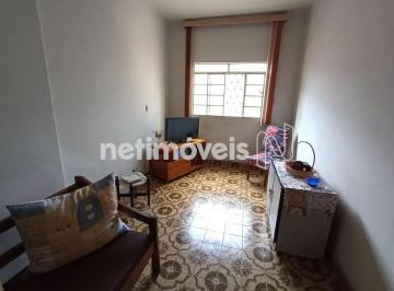 Casa · 187m² · 4 Quartos · 10 Vagas · Casa à Venda com Lote amplo no Floresta