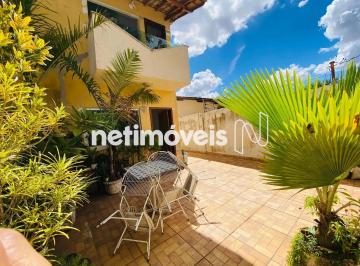Casa · 120m² · 2 Quartos · 3 Vagas · Casa com entrada Individual bem localizada próxima Lagoa da Pampulha
