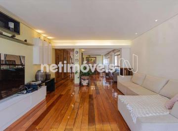 Apartamento · 260m² · 4 Quartos · 3 Vagas · Apartamento de 04 quartos à venda no Lourdes!