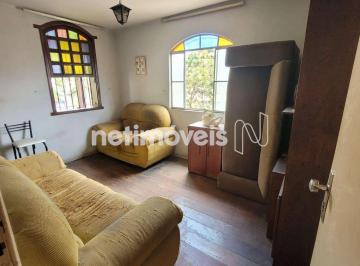 Sala · Casa à Venda com 3 Quartos e Suíte no Alípio de Melo
