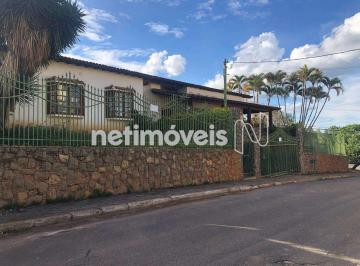 Casa · 360m² · 5 Quartos · 4 Vagas · Casa com 5 Quartos à Venda!