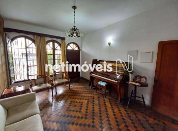 Casa · 600m² · 3 Quartos · 3 Vagas · Excelente Casa em lote de 600m²; à venda no São Cristóvão!